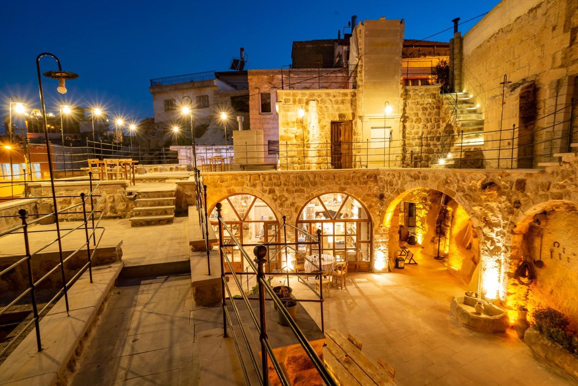 Atilla'S Cave Hotel Невшехир Екстериор снимка